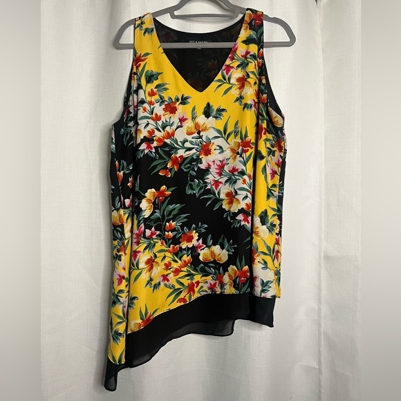 Zac & Rachel Asymmetrical Yellow Floral Blouse - Picture 1 of 8